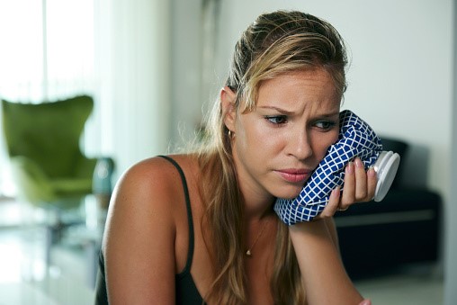 Emergency Toothache Relief: Things to Do to Stop the Pain